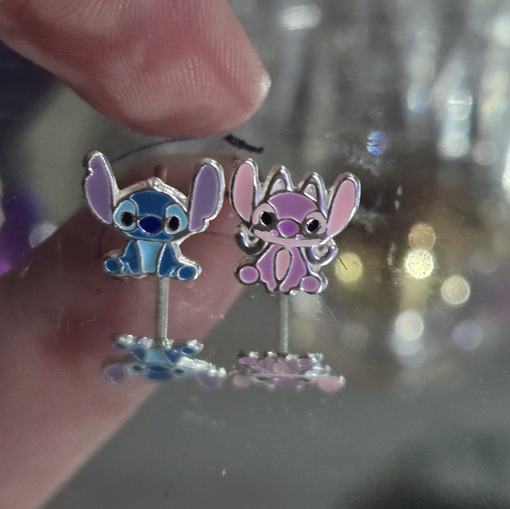 Stitch and angle earrings